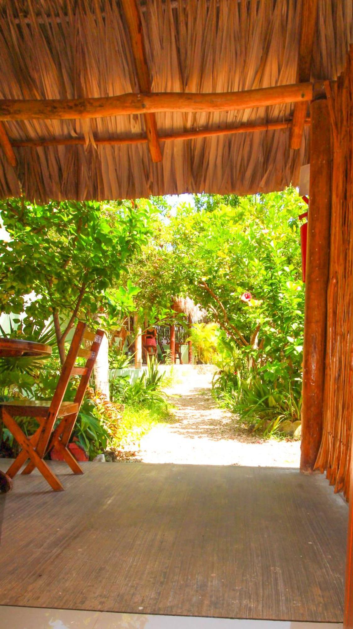 Las Palmas Bacalar Hotel Exterior photo