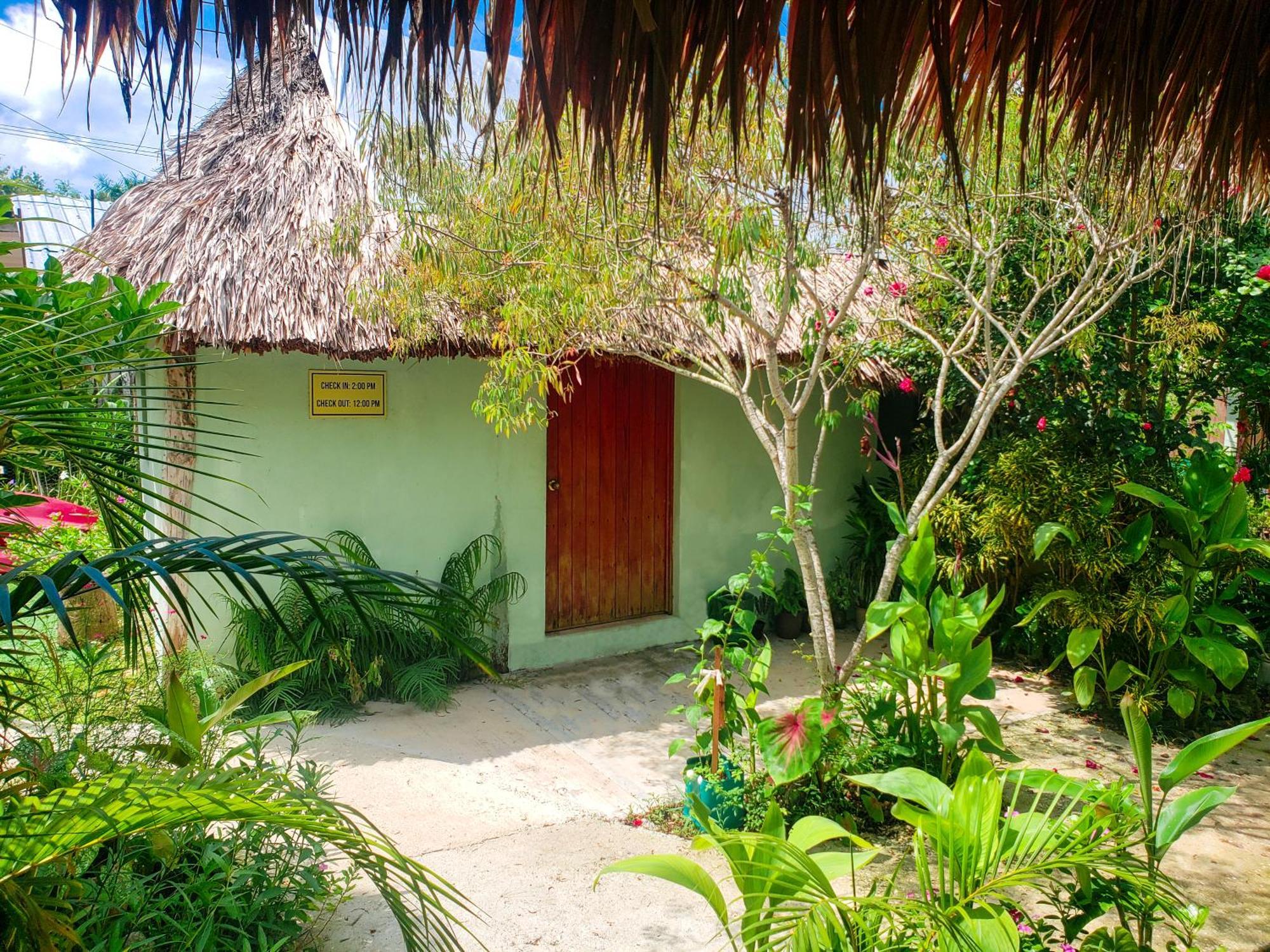 Las Palmas Bacalar Hotel Exterior photo